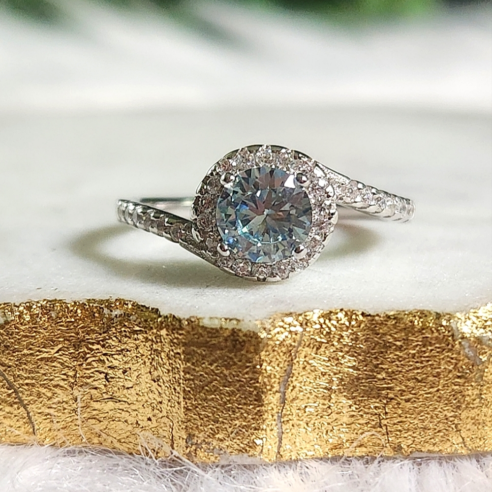 NWT Ryze Sky Blue Cubic Zirconia .925 Sterling Silver Ring - Size 7.75
